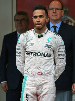 Podium: winnaar Lewis Hamilton, Mercedes AMG F1