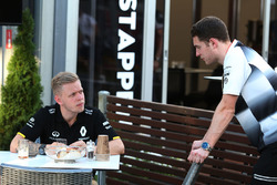 Kevin Magnussen, Renault Sport F1 Team et Stoffel Vandoorne, réserviste de McLaren