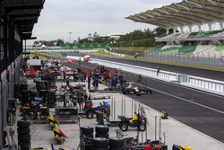 El pit lane de la GP2
