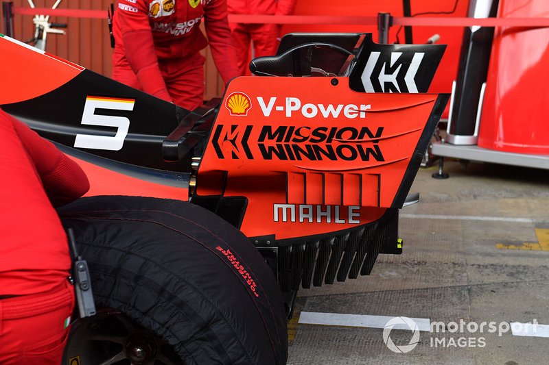 Detalle trasero del Ferrari SF90