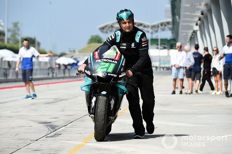 Une M1 du Petronas Yamaha SRT