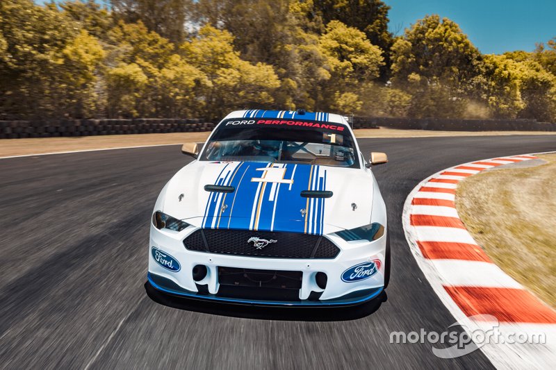 Ford Mustang Supercar
