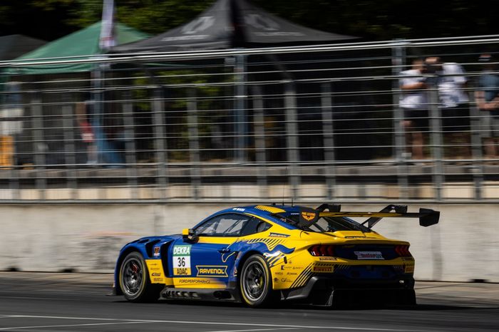 Arjun Maini, Team HRT Ford Mustang GT3