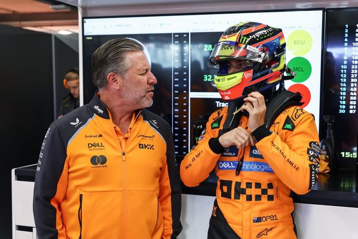 Oscar Piastri, McLaren, Zak Brown, McLaren
