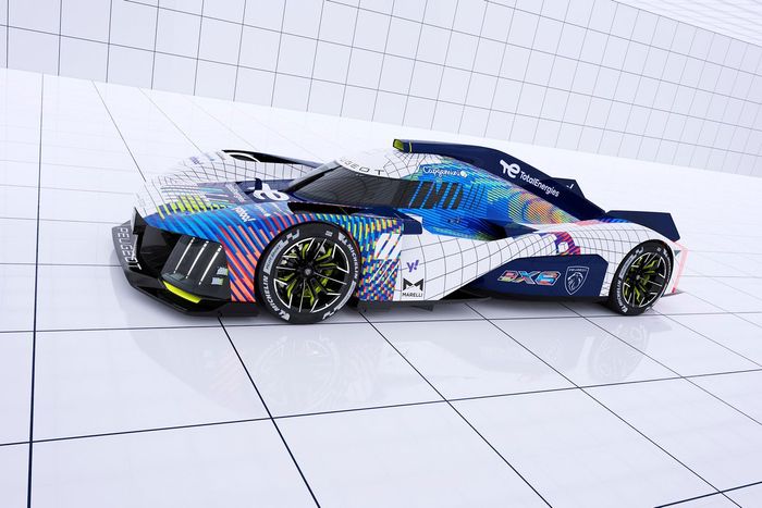 Peugeot 9X8 LMH con la decoración para las 24h de Le Mans
