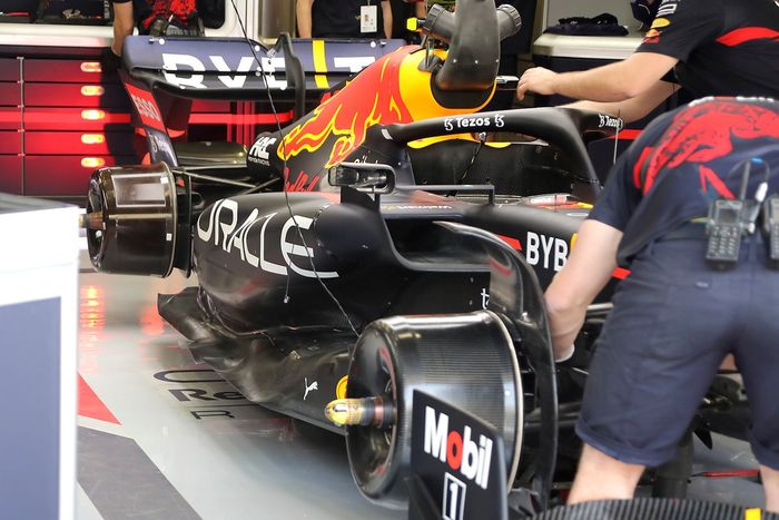 Red Bull Racing RB18 detalle de los pontones