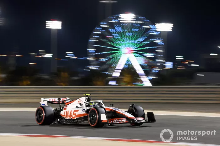 Mick Schumacher, Haas VF-22