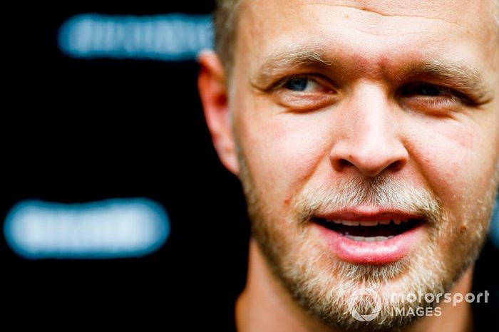 Kevin Magnussen, Haas F1, habla con los medios de comunicación