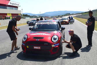 Matteo Nugnes, Mini John Cooper Works Lite, Mini Italia, in griglia di partenza