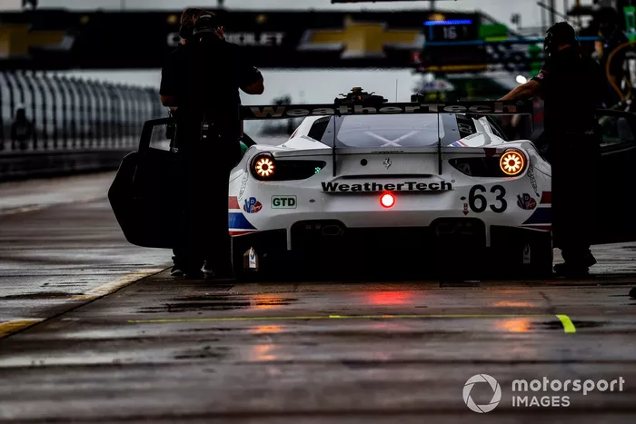 #63 Scuderia Corsa Ferrari 488 GT3, GTD: Cooper MacNeil, Toni Vilander
