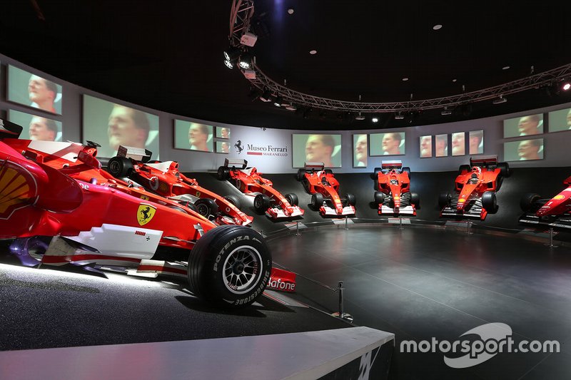Виставка "Міхаелю 50" у музеї Ferrari