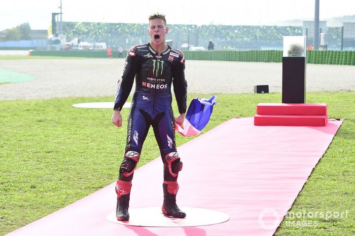 El Campeón del Mundo Fabio Quartararo, Yamaha Factory Racing celebra