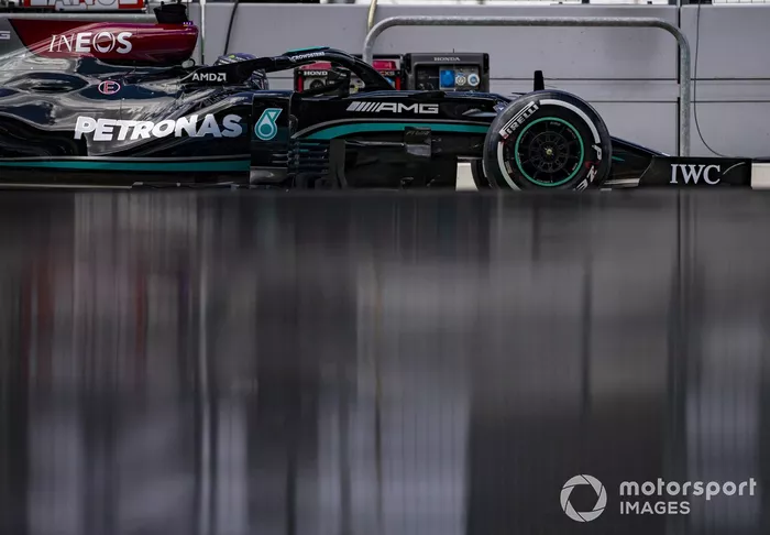 Lewis Hamilton, Mercedes W12