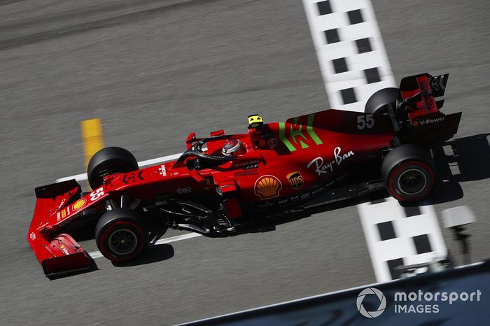 Carlos Sainz Jr., Ferrari SF21