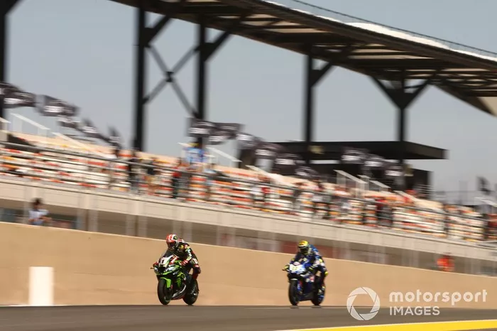 Jonathan Rea, Kawasaki Racing Team, Sandro Cortese, GRT Yamaha WorldSBK