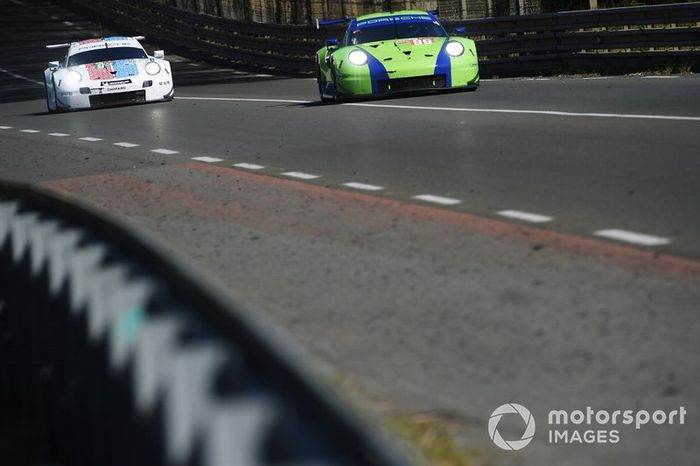 #99 Dempsey Proton Competition Porsche 911 RSR: Patrick Long, Tracy Krohn, Niclas Jönsson, #93 Porsche GT Team Porsche 911 RSR: Patrick Pilet, Nick Tandy, Earl Bamber