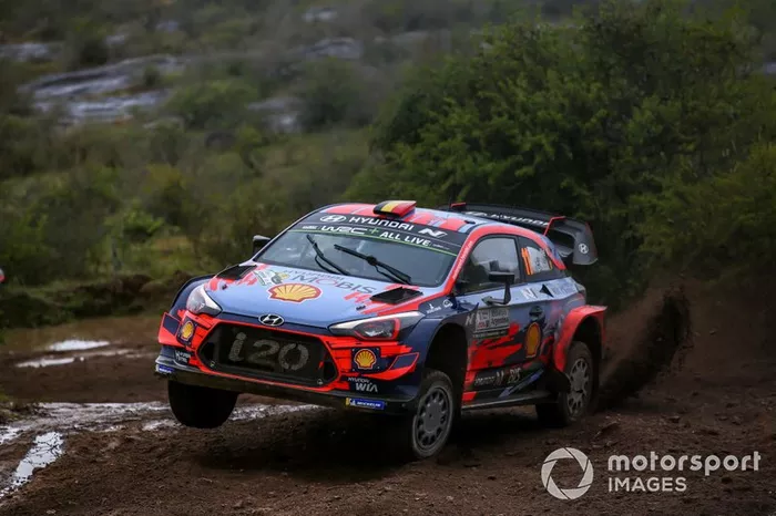 Thierry Neuville, Nicolas Gilsoul, Hyundai Motorsport Hyundai i20 Coupe WRC
