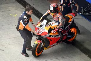 Marc Marquez, Repsol Honda Team, dans la pitlane