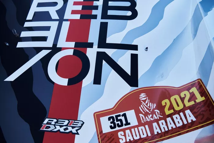 Embarque del Dakar 2021 en Marsella