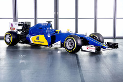 Машина Sauber C35