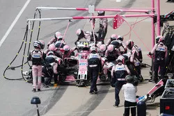 Esteban Ocon, Force India VJM11, au stand