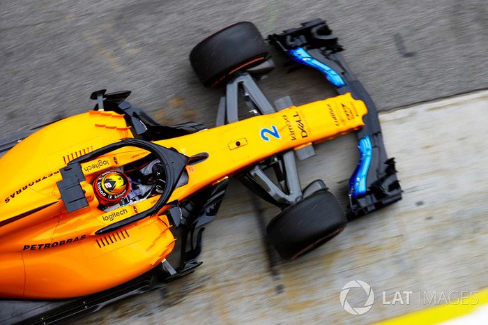 Stoffel Vandoorne, McLaren MCL33, pit stop