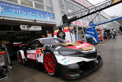 #16 Team Mugen Honda NSX-GT: Hideki Mutoh, Daisuke Nakajima