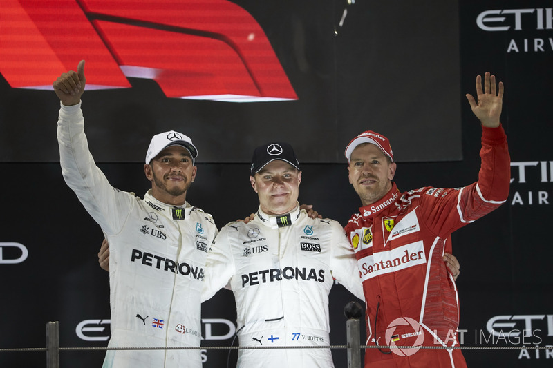 Podium: Segundo, Lewis Hamilton, Mercedes AMG F1, ganador, Valtteri Bottas, Mercedes AMG F1, tercero