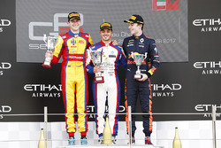 Podio: il vincitore della gara Dorian Boccolacci, Trident, il secondo classificato Ryan Tveter, Trid