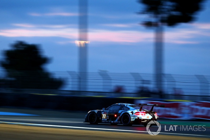 #77 Proton Competition Porsche 911 RSR: Christian Ried, Julien Andlauer, Matt Campbell