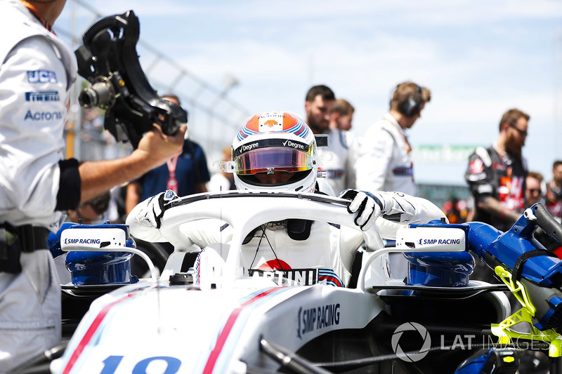 Lance Stroll, Williams Racing, on the grid