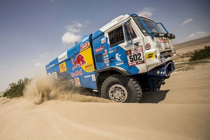 #502 Team Kamaz Master: Dmitry Sotnikov, Ruslan Akhmadeev, Ilnur Mustafin