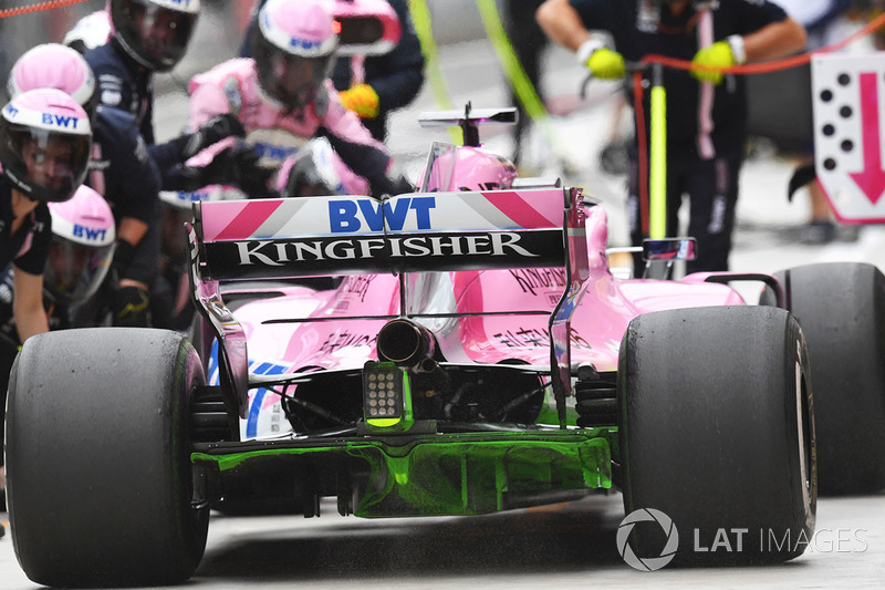 Arrêt au stand de Sergio Perez, Force India VJM11