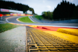 Eau Rouge virajı