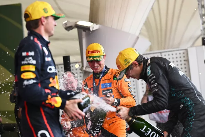 Lando Norris, McLaren, Max Verstappen, Red Bull Racing, Andrea Kimi Antonelli, Mercedes