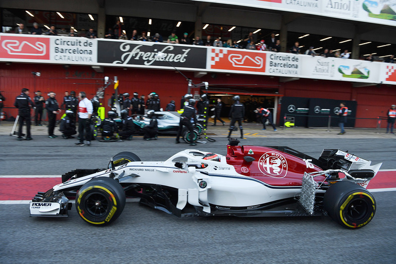 Sauber C37
