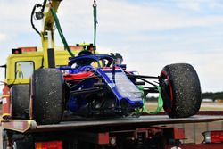 El coche accidentado de Pierre Gasly, Scuderia Toro Rosso STR13