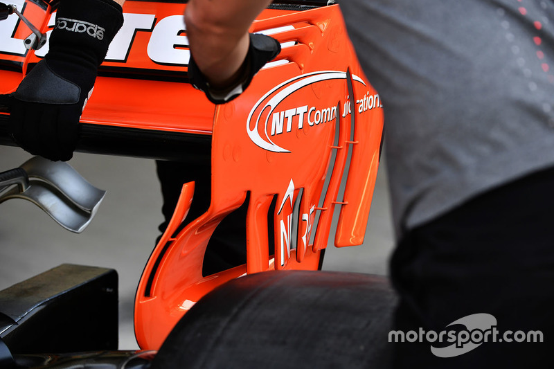 McLaren MCL32 arka kanat detay