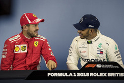 Sebastian Vettel, Ferrari ve Lewis Hamilton, Mercedes-AMG F1 Basın toplantısı