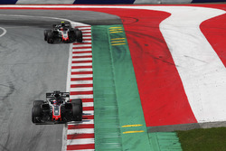 Ромен Грожан, Кевін Магнуссен, Haas F1 Team VF-18