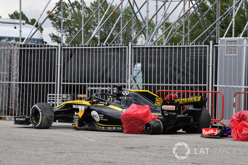 Yarış dışı kalan Nico Hulkenberg'in aracı, Renault Sport F1 Team R.S. 18