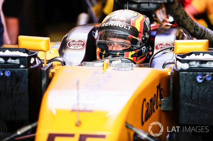 Carlos Sainz Jr., Renault Sport F1 Team