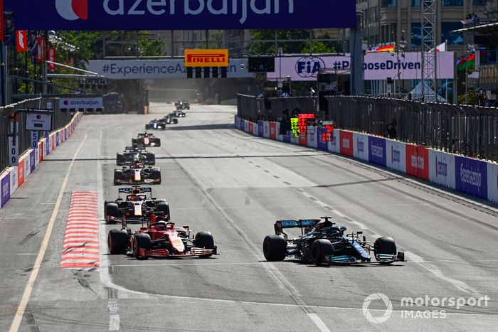 Lewis Hamilton, Mercedes W12, Charles Leclerc, Ferrari SF21, Max Verstappen, Red Bull Racing RB16B