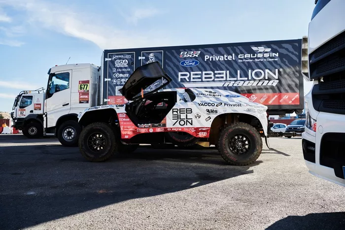 Embarque del Dakar 2021 en Marsella