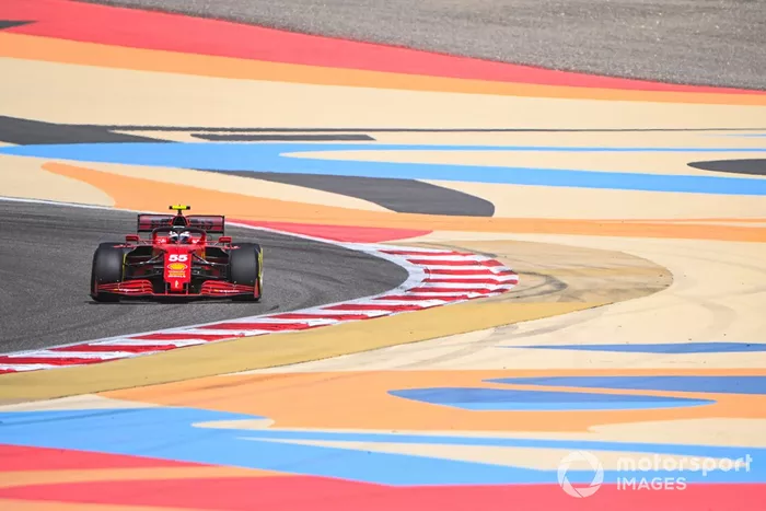 Carlos Sainz Jr., Ferrari SF21 