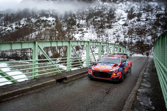 Dani Sordo, Carlos Del Barrio, Hyundai Motorsport Hyundai i20 Coupe WRC