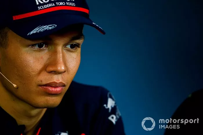 Alexander Albon, Toro Rosso alla conferenza stampa