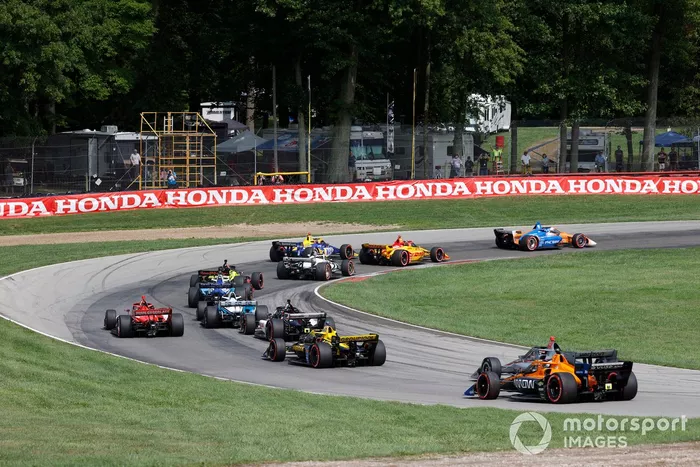 Scott Dixon, Chip Ganassi Racing Honda, Ryan Hunter-Reay, Andretti Autosport Honda, start