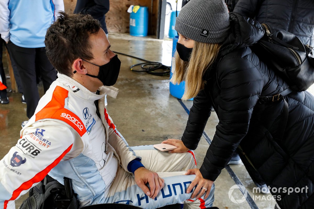 Robert Wickens with Karli Wickens, Bryan Herta Autosport, Hyundai Veloster N TCR 
