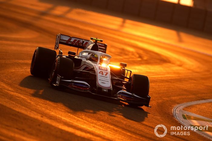 Mick Schumacher, Haas VF-21